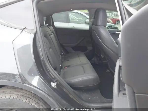LRWYGDFD3RC672322 2024 TESLA MODEL Y - Image 8