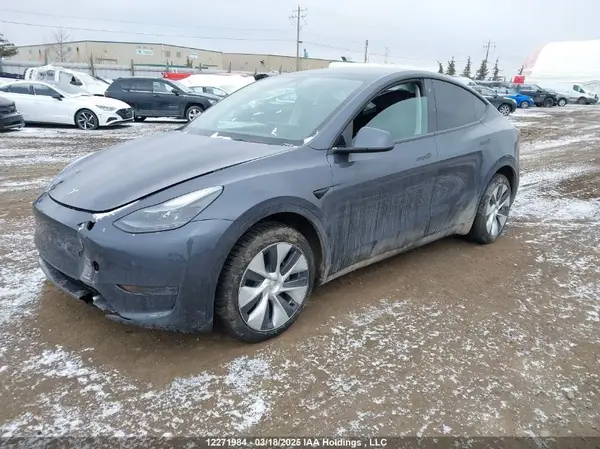 LRWYGDFD4PC057680 2023 TESLA MODEL Y - Image 2