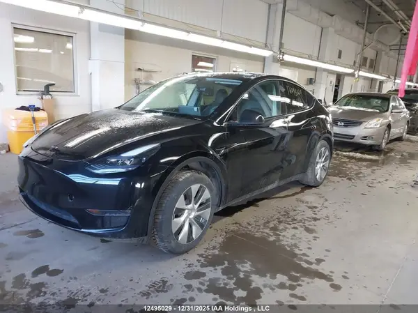LRWYGDFD4PC162641 2023 TESLA MODEL Y - Image 2
