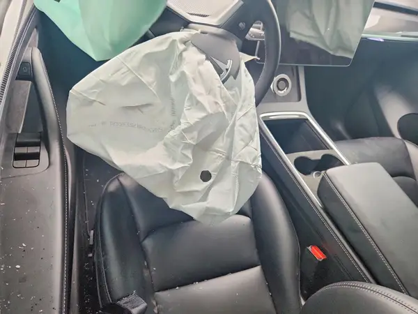 LRWYGDFD4PC939125 2023 TESLA MODEL Y - Image 8