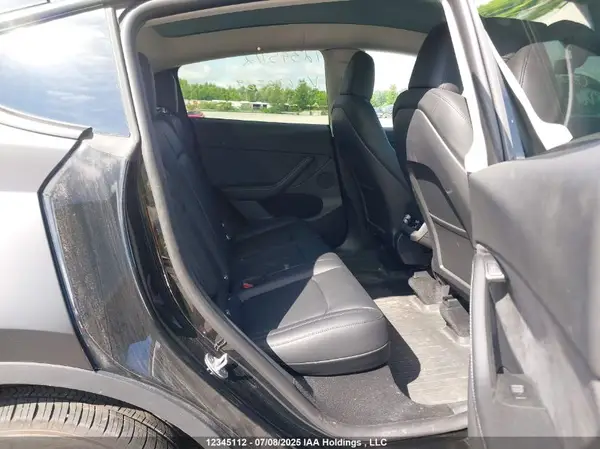 LRWYGDFD4RC672569 2024 TESLA MODEL Y - Image 8