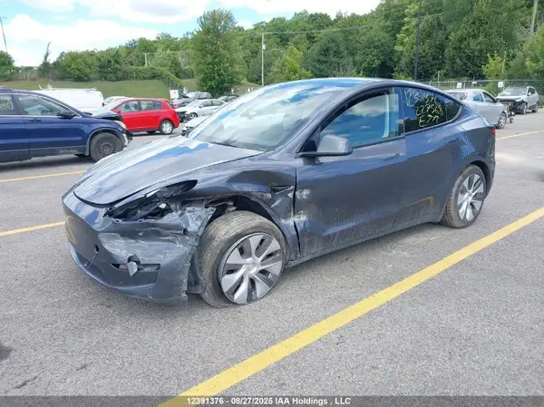 LRWYGDFD6PC227568 2023 TESLA MODEL Y - Image 2