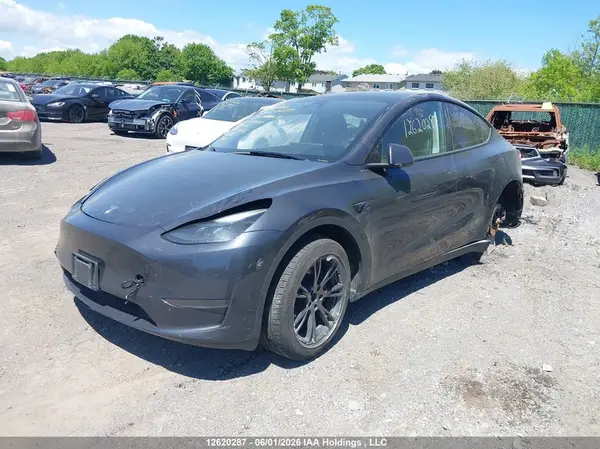 LRWYGDFD6RC640710 2024 TESLA MODEL Y - Image 2