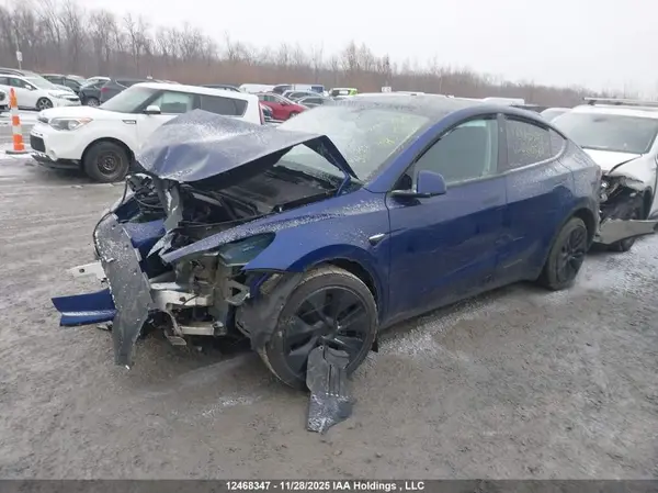 LRWYGDFD7RC660562 2024 TESLA MODEL Y - Image 2