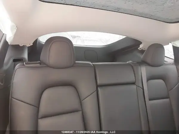 LRWYGDFD7RC660562 2024 TESLA MODEL Y - Image 8