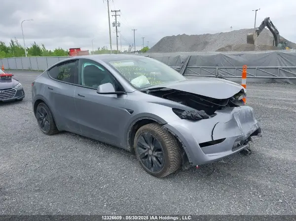 LRWYGDFD7RC673084 2024 TESLA MODEL Y - Image 1