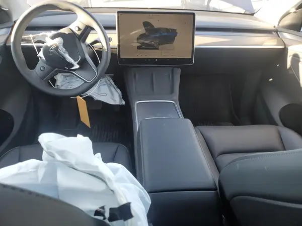 LRWYGDFD8PC227085 2023 TESLA MODEL Y - Image 8