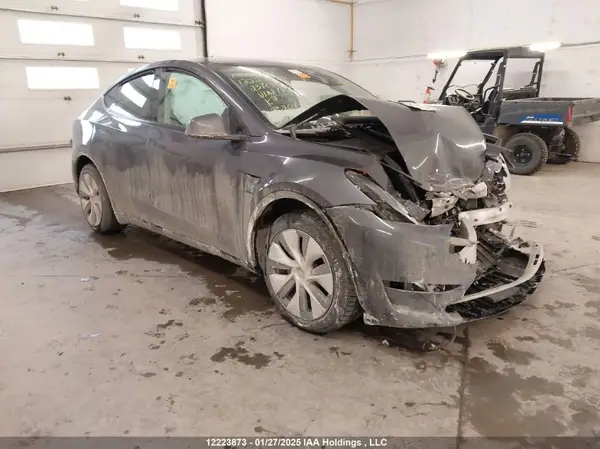LRWYGDFDXPC163566 2023 TESLA MODEL Y - Image 1