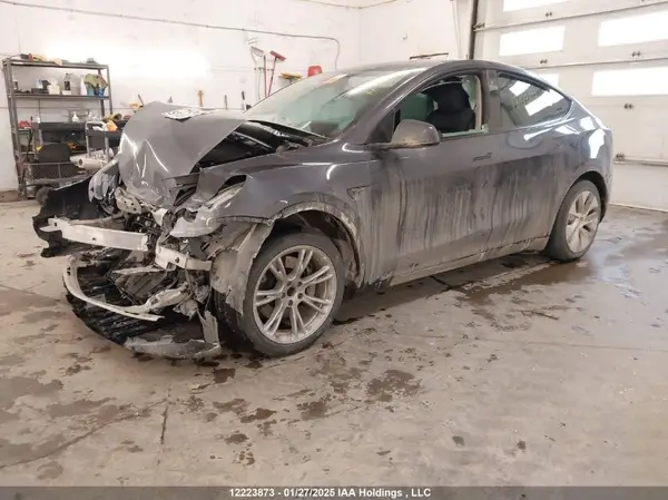 LRWYGDFDXPC163566 2023 TESLA MODEL Y - Image 2