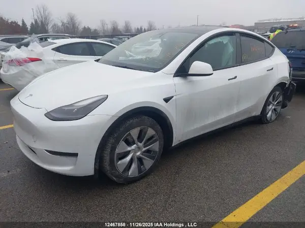 LRWYGDFDXPC966815 2023 TESLA MODEL Y - Image 2