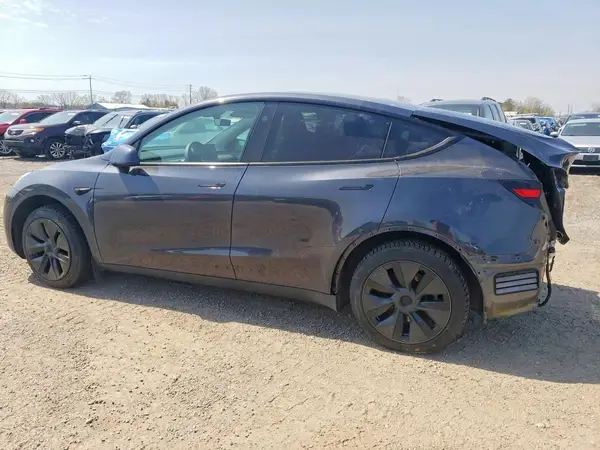 LRWYGDFDXRC673225 2024 TESLA MODEL Y - Image 2