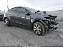 LRWYGDLE0PC029241 2023 TESLA MODEL Y