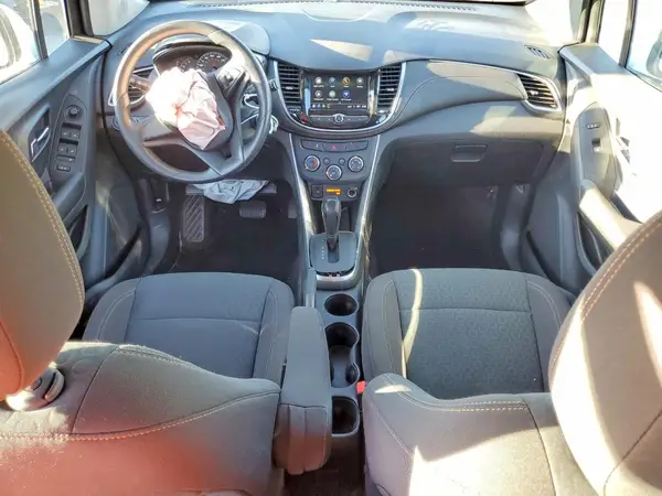 LSGCJKSB4KY011726 2019 CHEVROLET TRAX - Image 8
