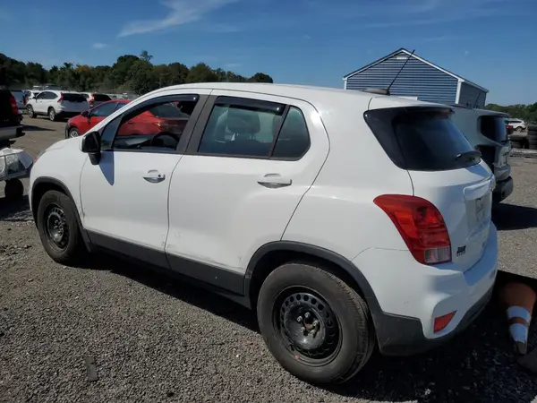 LSGCJKSB5KY002212 2019 CHEVROLET TRAX - Image 2