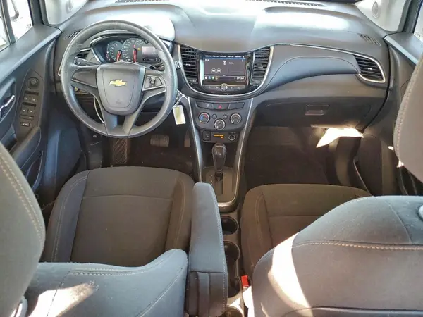 LSGCJKSB8KY000860 2019 CHEVROLET TRAX - Image 8