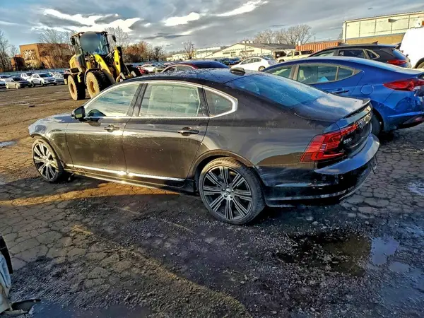 LVY062AE8SP442872 2025 VOLVO S90 - Image 2