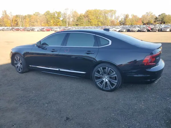 LVY062MA3PP322767 2023 VOLVO S90 - Image 2