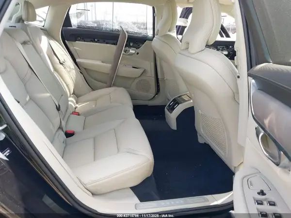 LVY062MA6PP325145 2023 VOLVO S90 - Image 8