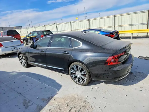 LVY062ME3RP420154 2024 VOLVO S90 - Image 2