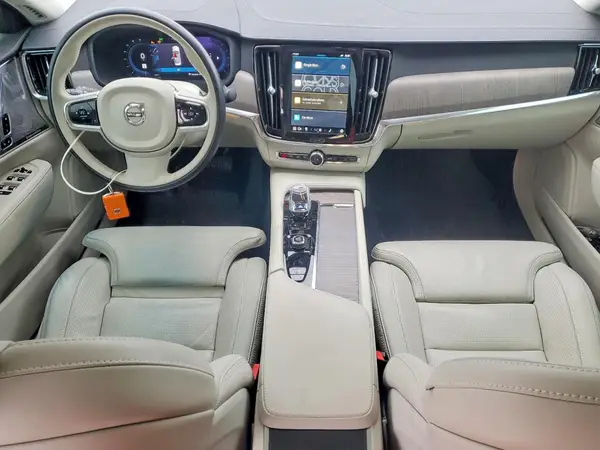 LVY062MFXRP409838 2024 VOLVO S90 - Image 8