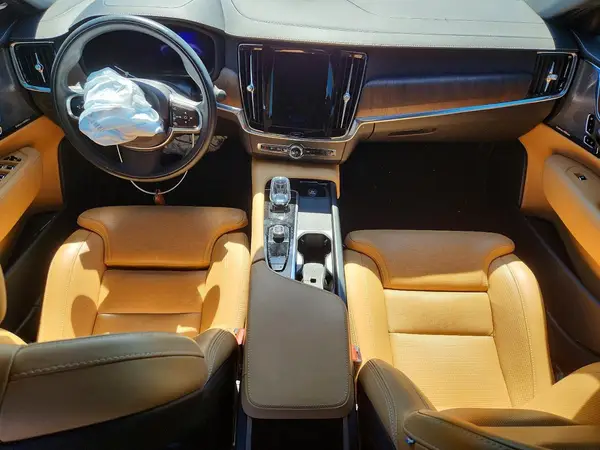 LVY062MLXNP250223 2022 VOLVO S90 - Image 8