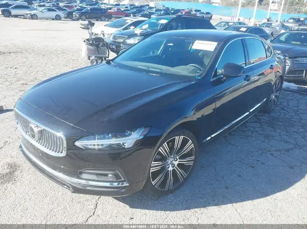 LVY062MN1PP316601 2023 VOLVO S90 - Image 2