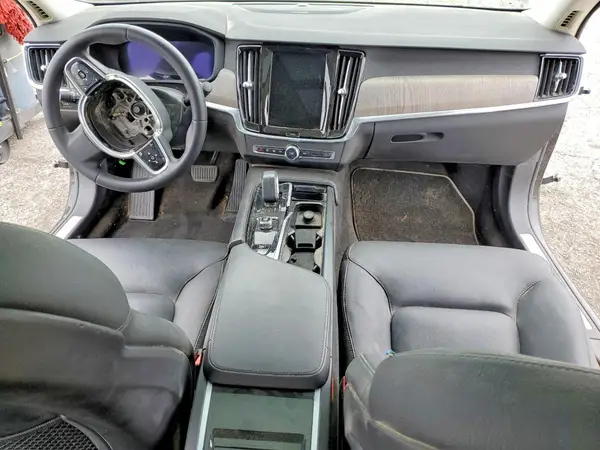 LVY062MN1PP319885 2023 VOLVO S90 - Image 8