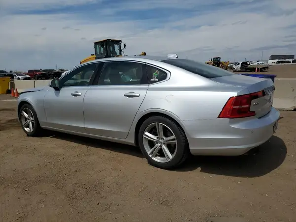 LVY102AK4JP049722 2018 VOLVO S90 - Image 2