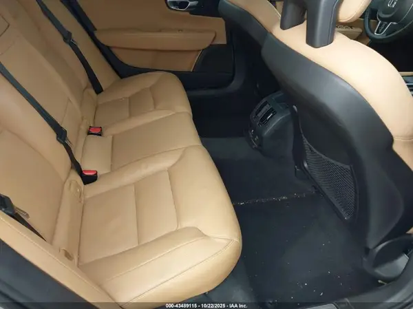 LVY102AK5JP048983 2018 VOLVO S90 - Image 8