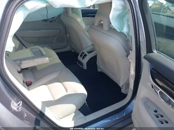 LVY102AK7KP082411 2019 VOLVO S90 - Image 8