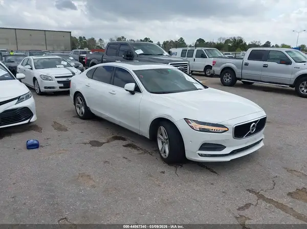 LVY102MK0JP068571 2018 VOLVO S90 - Image 1