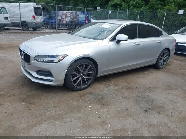 LVY102MK1JP055490 2018 VOLVO S90 - Image 2