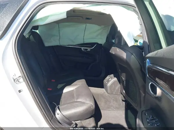 LVY102MK1KP082528 2019 VOLVO S90 - Image 8
