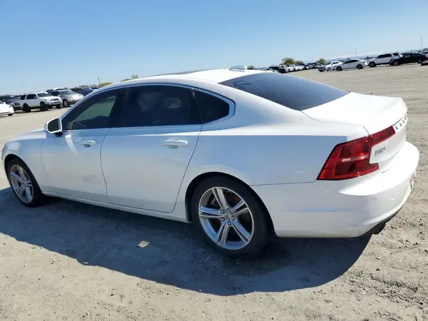 LVY102MK8JP047614 2018 VOLVO S90 - Image 2