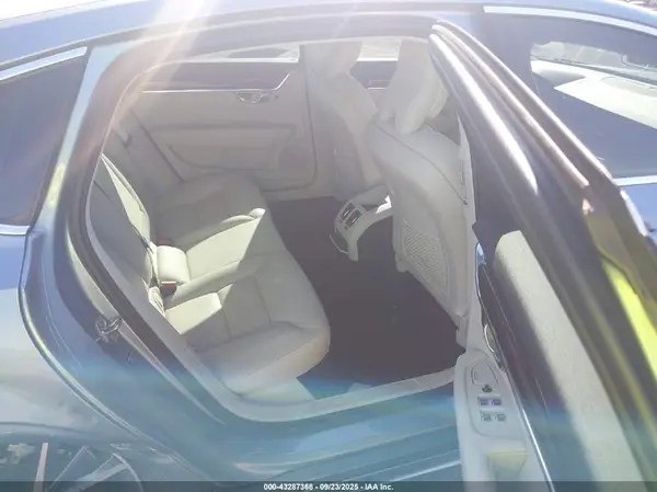 LVY102MK8KP090402 2019 VOLVO S90 - Image 8