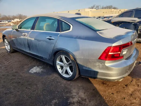 LVY102MK9JP055706 2018 VOLVO S90 - Image 2