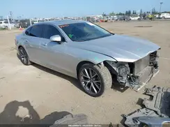 LVY102MKXJP055598 2018 VOLVO S90