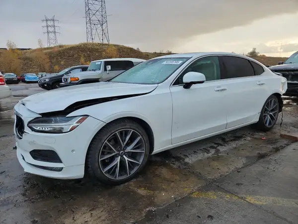 LVY102MKXJP057318 2018 VOLVO S90 - Image 1