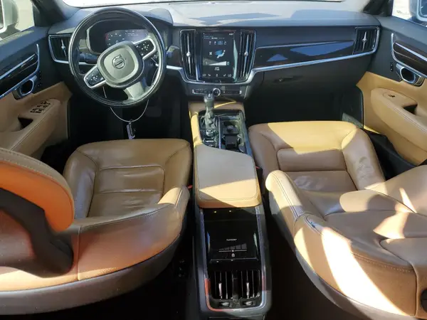LVY982AK1JP025373 2018 VOLVO S90 - Image 8