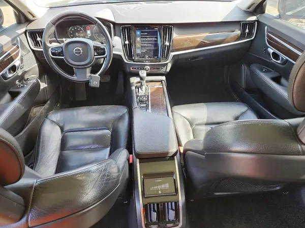 LVY982AK1JP038270 2018 VOLVO S90 - Image 8