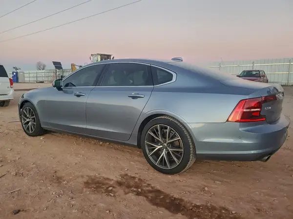 LVY982AK2JP007920 2018 VOLVO S90 - Image 2