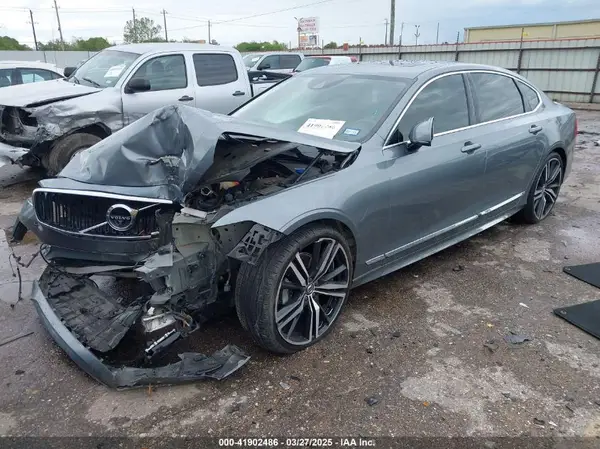 LVY982AK2JP030453 2018 VOLVO S90 - Image 2