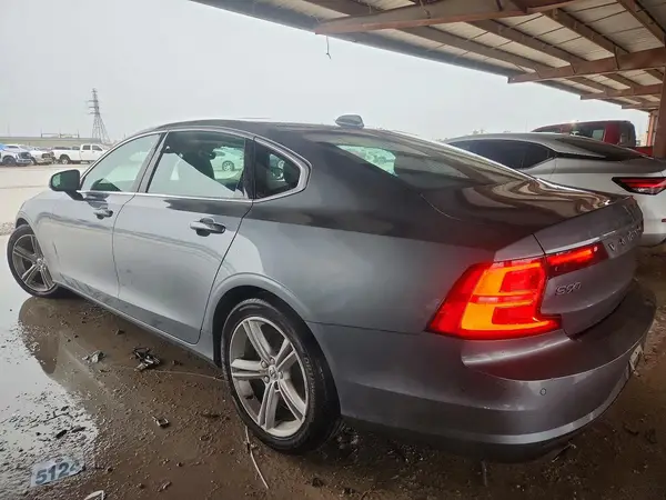 LVY982AK3JP005514 2018 VOLVO S90 - Image 2