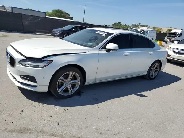 LVY982AK3JP023236 2018 VOLVO S90 - Image 1