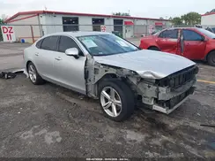 LVY982AK3JP025519 2018 VOLVO S90