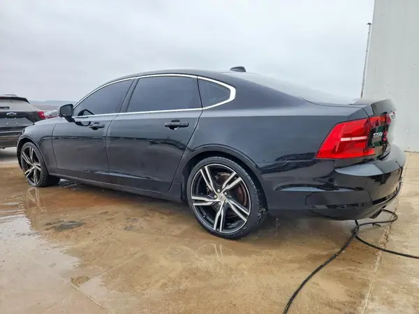 LVY982AK3JP032776 2018 VOLVO S90 - Image 2