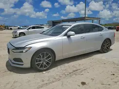 LVY982AK3JP032969 2018 VOLVO S90