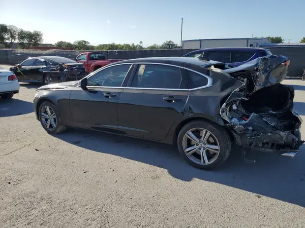 LVY982AK3JP034995 2018 VOLVO S90 - Image 2