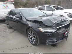 LVY982AK4JP005702 2018 VOLVO S90