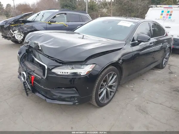 LVY982AK4JP005702 2018 VOLVO S90 - Image 2